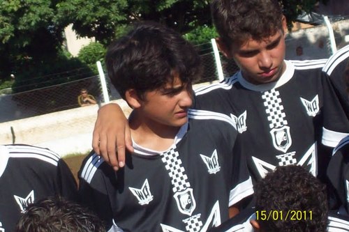 Minha arma? A chuteira, Meu Sonho? A Seleção, Meu lugar? Os gramados, Meu Caminho? Olhar sempre pra frente, Tendo Humilde e Deus no coração.  '