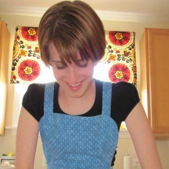 Non-Celiac Gluten Intolerant chick living in Chicago, making a mess in her kitchen,sampling various products,exploring the city’s restaurants & writing about it