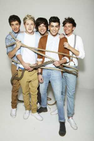 I wasn't there since Torn but im just as dedicated as the one's that were.  || Louis, Harry, Zayn, Niall, Liam ||#Directioner #1DFamily
