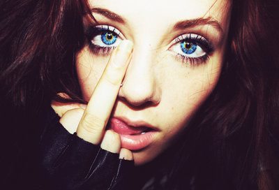 Fan Page ▬▬►http://t.co/qjQakJggJ9
