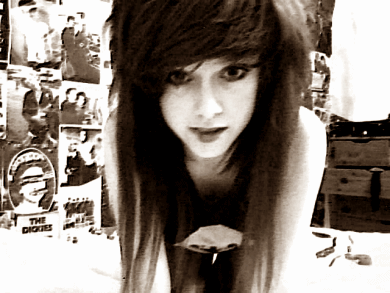 So im in a band/Drums/Here Comes Melinda/Weed is the sex/ADTR/PTV/BFMV,Thas all u Got to know bish im a single bitch xD