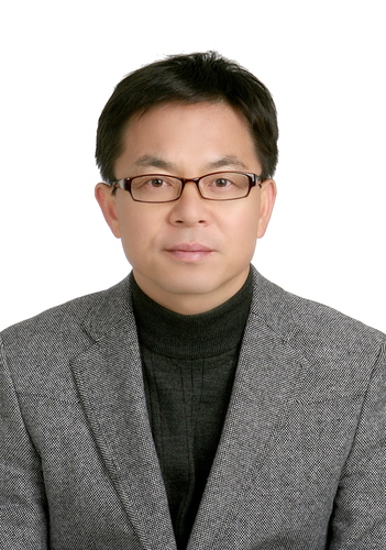 창업(외식), 자영업컨설팅, 열정,사랑,절박함,정신적에너지,도전,호기심 같은 키워드를 사랑합니다^^
현) 샵창업경영컨설팅(주) 중소기업청자영업컨설턴트(부산), 경상대학 겸임교수 http://t.co/cxvAXofJI8 운영