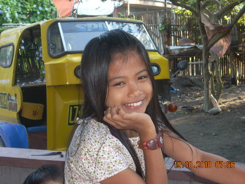 im donna claire y. manlangit,13 years old a second year high school in GSC sped integrated school.im simple girl.
:)