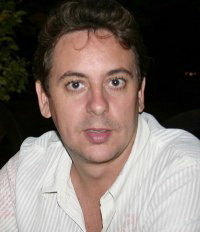 marcelo_pereto's profile picture. Senta gente. Senta que o leão é manso!