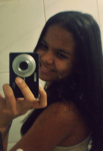 ♥Não sou perfeita, tenho vários defeitos, porém são eles que me fazem ser única! Sou sempre eu mesma,mas com certeza não serei a mesma pra sempre