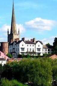 Based in Ross-on-Wye we are a perfect venue for weddings, meetings, events and breaks away! Contact us on 01989 565105 to see what we can offer you today...