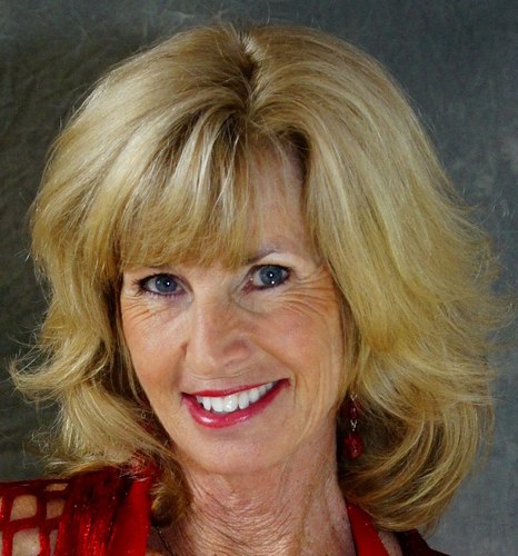 I have the honor to assist women and men to fully enjoy the empowering pleasure of owning and experiencing the gifts of their sacred sensuous essence.