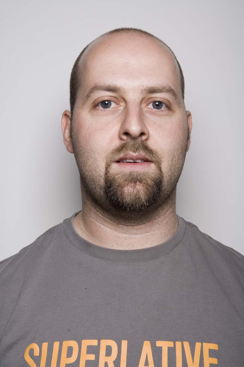 heIvector's profile picture. 