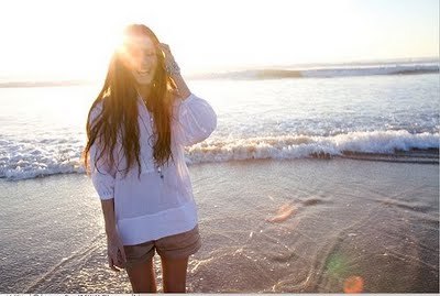 a 16 year old girl, trying to share her past.
*true events, but some are not real.