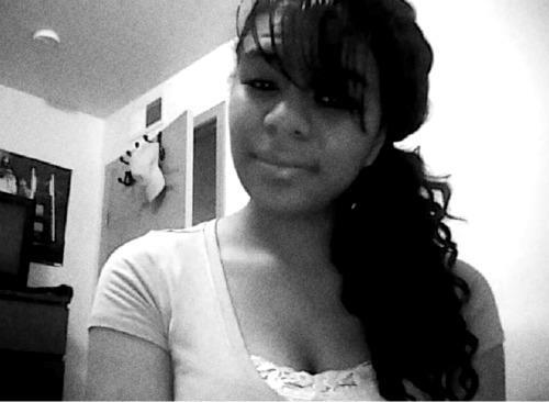 Follow mee? 
I'll Follow back .. Maybee