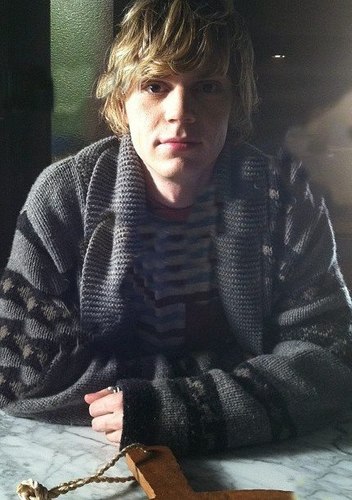 burningdoown's profile picture. Supernatural, AHS, Misfits, Skins
 #Smiler