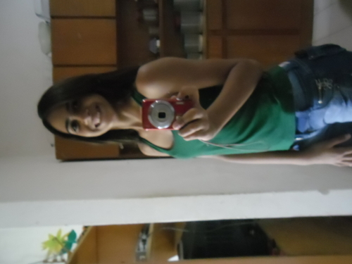 EU SOU REBELDE E VC??sou uma menina rebelde que nao gosto de regras e sou eu mesma..detestoo quem quer mandar em mim..eu sou assim REBELDE E VC??