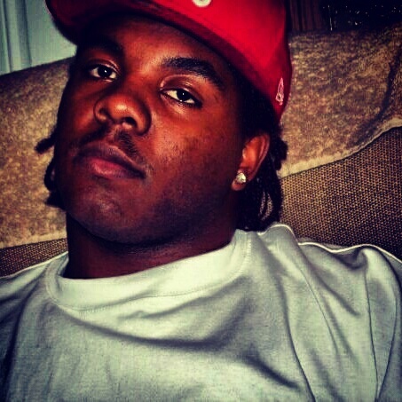 Dey_call_me_Tae's profile picture. 