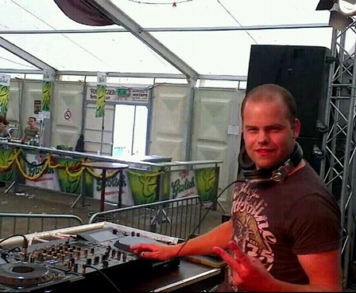 Hardstyle DJ