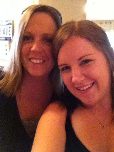 cherylebeth's profile picture. 