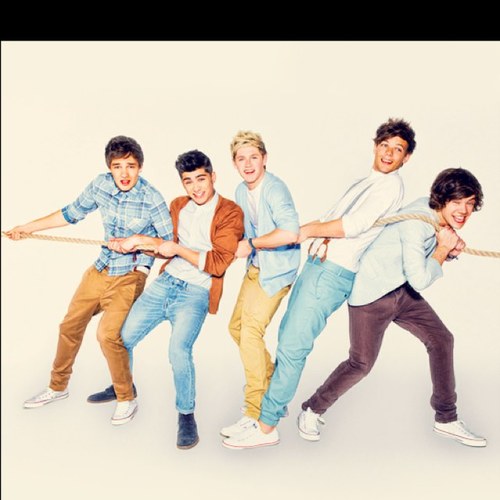 AlexisKirollos's profile picture. Hey my name is Alexis :) Im a Directioner I have been a fan since the X-Factor. Follow me I follow back :) 3 Btw Im cute ;)