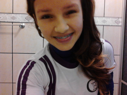 Uma garota feliz ;}