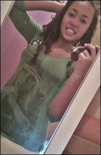 Seguee ?     @FraanciielleeS
 siigO devOltaa    .
