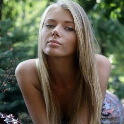 Aurumtrading_de's profile picture. Spontan, zielstrebig, ausgelassen!
http://t.co/ipoAfQq0YQ