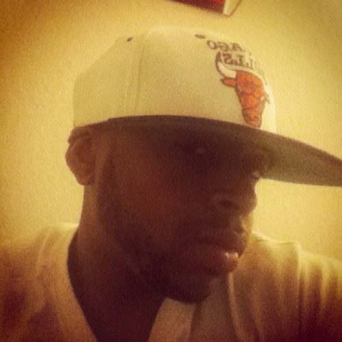 PapiMorenitoMIA's profile picture. Kicks, Chicks, & Porno flix!(; #Follow me tho I'm #Niicee! Main Account -- @OhShiiThazHim