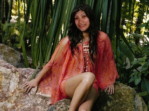 lynadoyaj's profile picture. 