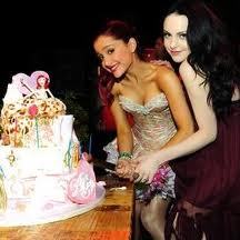 I love Liz Gillies