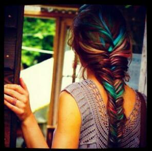 ♔ Wij tweeten teksten over liefde, waarheid, onzin, tienerdingen, etc' maar ook foto's! | #OPNAARDE2000FOLLOWERS ! ♔