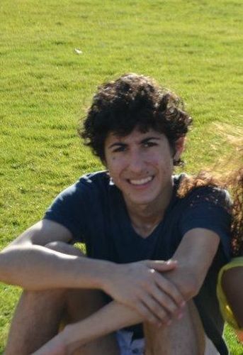 DanyAzer's profile picture. 