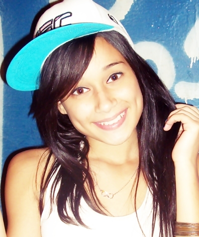 Tenho 13 aninhos , Aquariana Corinthiana ..                                                    @_PoxaDeboraa_ ,@Oibatata_   @_jholljholl , ee @JullySantoss2 ♥♥