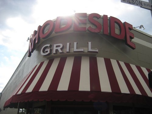 Locally Owned Restaurant in the Courthouse Neighborhood serving up Craft Beers, Craft Cocktails and Good Food.