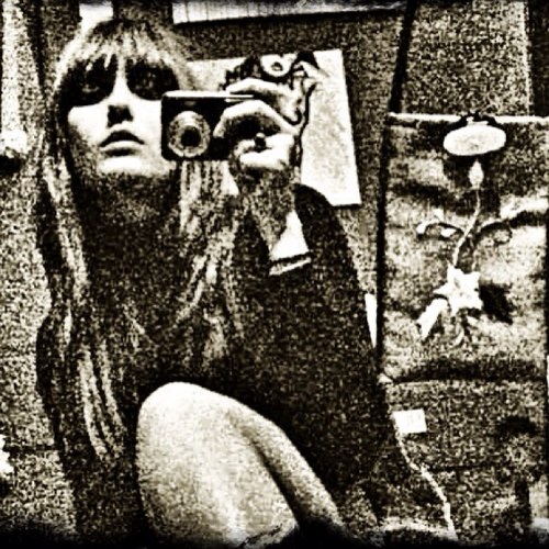 LainePenny's profile picture. #Stenciling#art#dress maker#lover#haribo#fashion#silly faces#doodling#FACEBOOK- Penny Laine