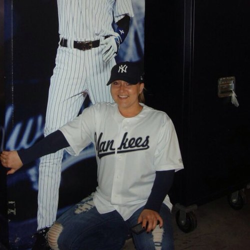 jessieny33's profile picture. 