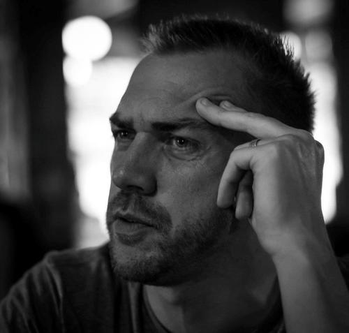 Father of Arwen,Noor & Quinten. Husband. Swimming. Cycling. Snowboarding. Metal/Electro/Indie/Hip Hop. Thailand. Owner of https://t.co/NEMa3PfSYG