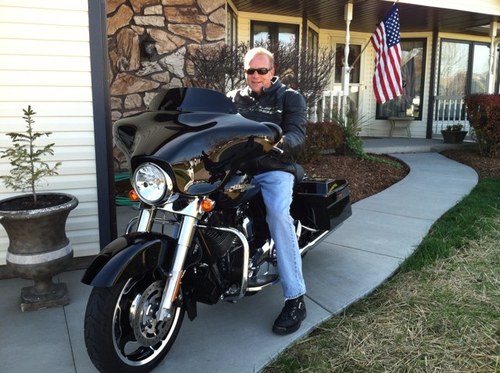 DaveGregory4's profile picture. 