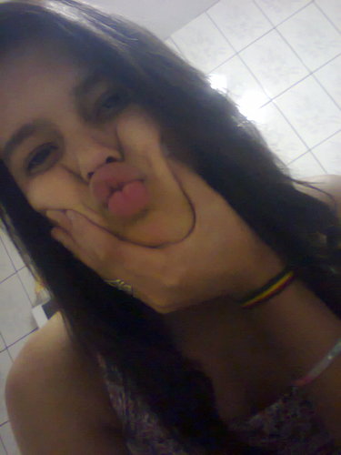 Jeniffer Andrade Minina foda,quem conhece sabe...   (y
    Siga meus bons @Jheeh_andrade que eu te sigo de volta