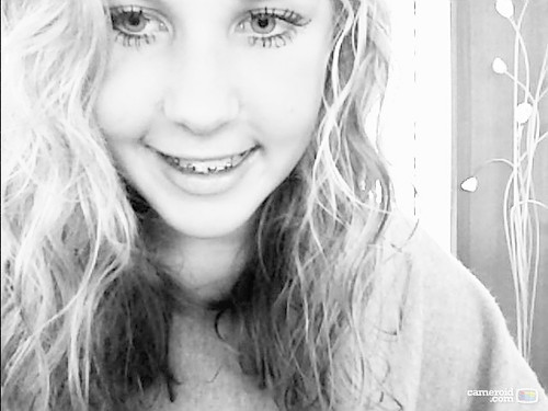HEB NIEUWE TWITTER VOLG 
@YourBitchXx
