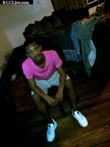 My name is Tyler Ladon Crowell im a dancer/model i love to have fun and like trying new things im #brownskin #longdick #virgin :)