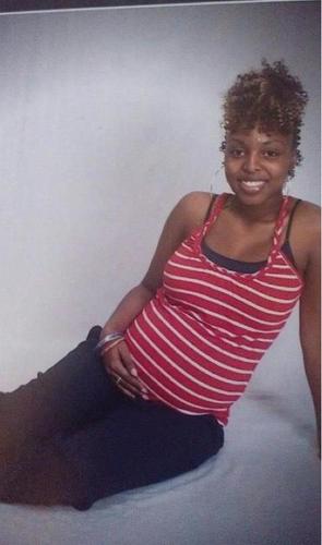 Hello twitter its ya girl Raven neva been a follower bt follow me & ill follow back!