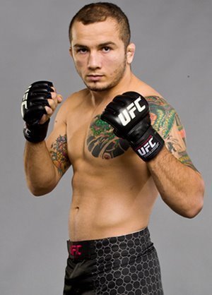 Esse Twitter foi feito para todos os Fãs  e Admiradores do trabalho desse grande Lutador de MMA *---------*