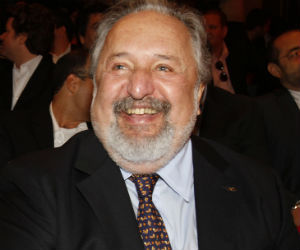 Sou o presidente do @santosfc, comando tudo la nos meninos da vila !! Apenas um twitter de humor, sou #fake