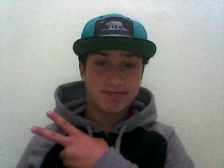 Coleciono parceiros na caminhada,inimigos não coleciono,não me relaciono,não me emociono .. por eles não sinto nada ♪