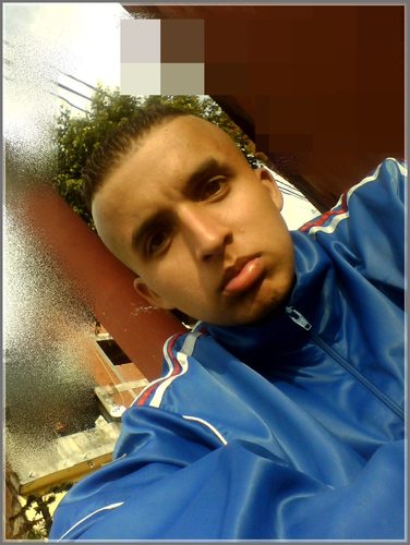 um irmão nunca poderá ser um amigo , mas um amigo poderá ser um irmão , obg por tudo  bést eu te amo acima de tudo e de todos ps : @_pqpjappa ♥