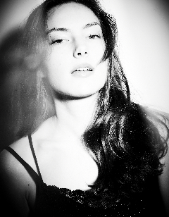 RobynLCW's profile picture. 