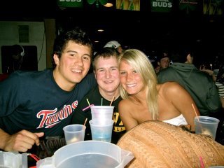 nicoreeves1's profile picture. One life, no regrets