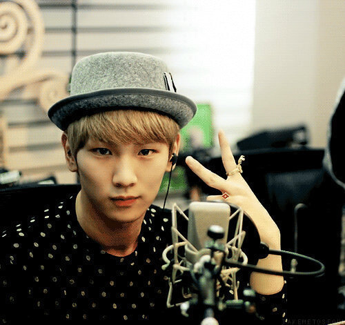 My acc used to be @Keybeom_RP. Talk to me as if I'm the real Key!