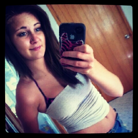 luckyouluckyme's profile picture. followw me bitchessss