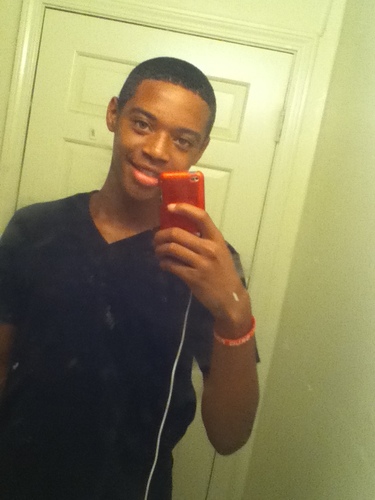 StedmanSanders's profile picture. 16, sophomore at NA' I'm very chilled I'm  shy person into you get to no me 
Follow me and I'll follow you back :)