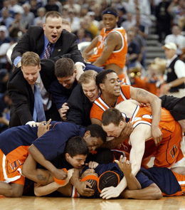 azpob's profile picture. Work, poker, volleyball, repeat.