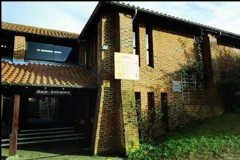 Oaklands Swimming Pool is under threat from closure by the Labour Party. Join our campaign to save the pool so that it can continue to serve the local community