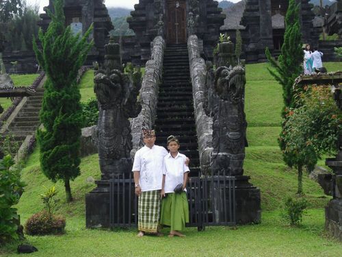 wresiyasa's profile picture. you follow me and me back follow